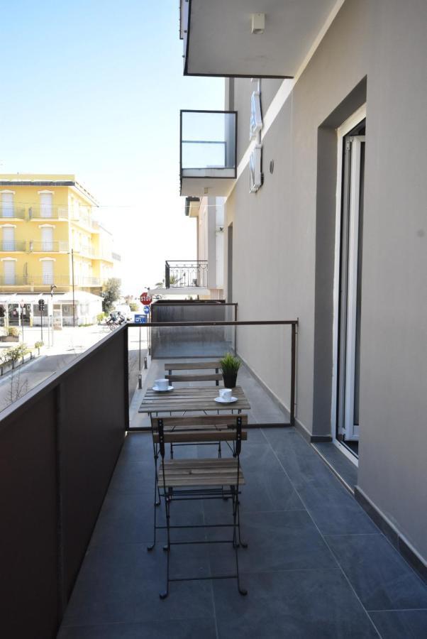 Hotel Crisvan Rimini Exterior foto